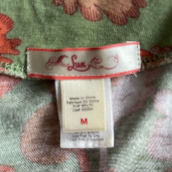 Lux floral print flowy dress with deep V-neck, sleeveless. Size medium - Picture 10 of 10